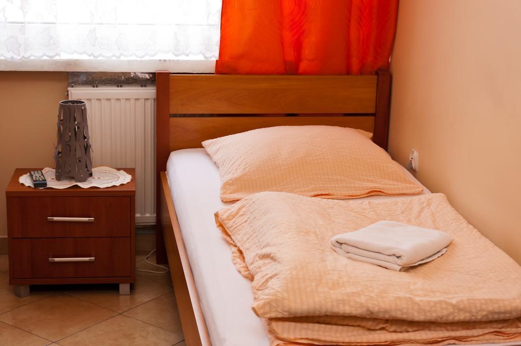 Hotel Elda 2 Быдгощ Экстерьер фото