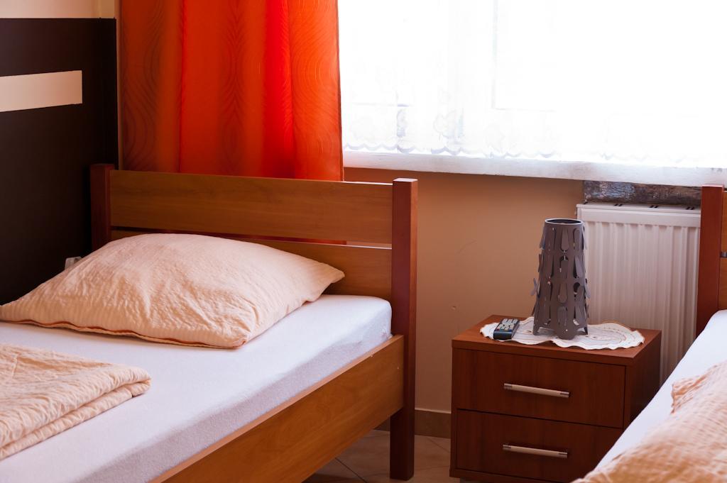 Hotel Elda 2 Быдгощ Экстерьер фото