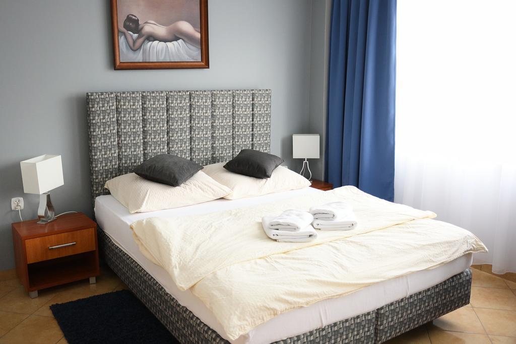 Hotel Elda 2 Быдгощ Экстерьер фото
