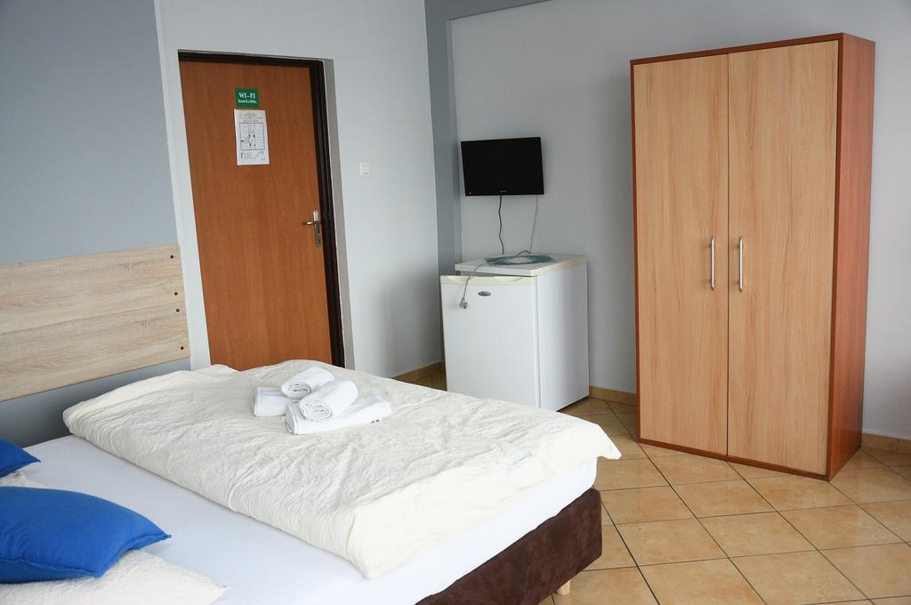 Hotel Elda 2 Быдгощ Экстерьер фото