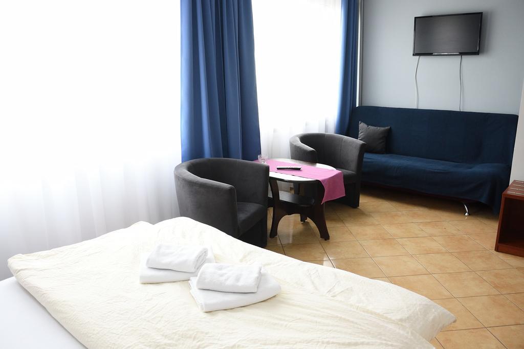 Hotel Elda 2 Быдгощ Экстерьер фото