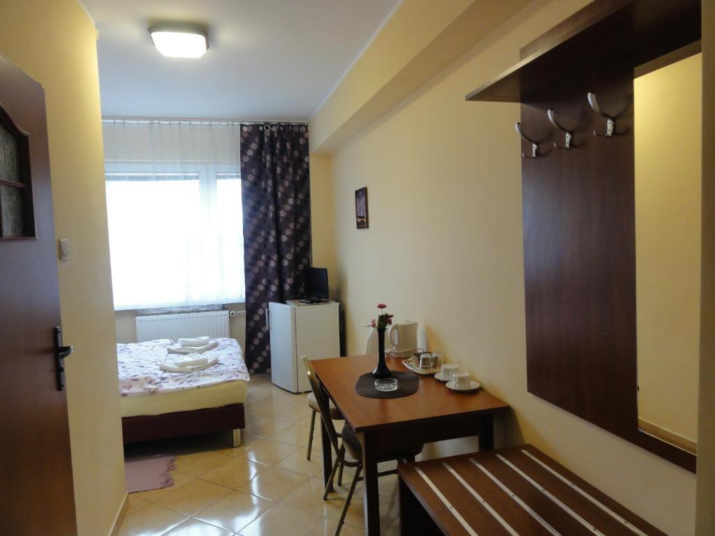 Hotel Elda 2 Быдгощ Экстерьер фото